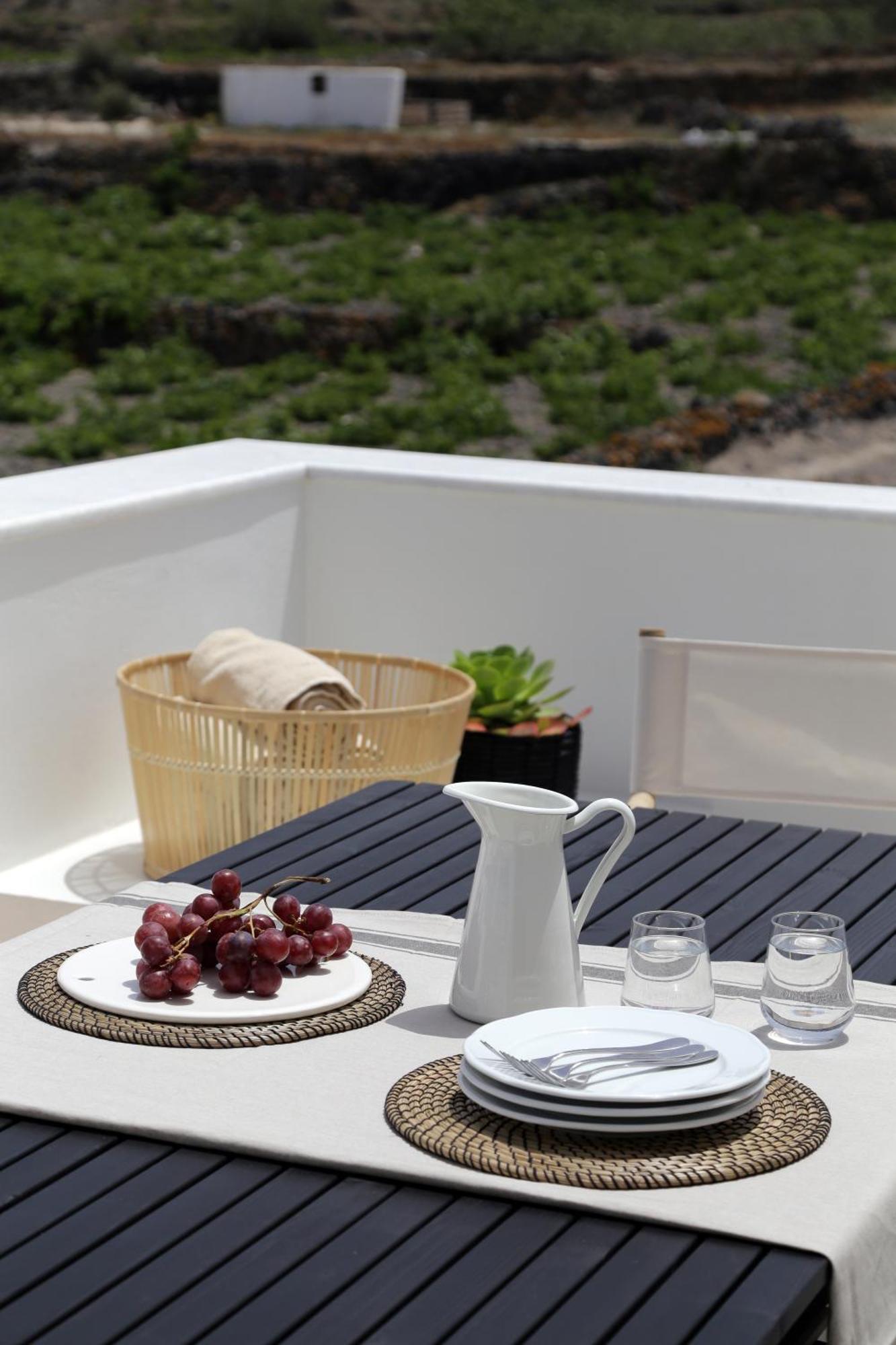 Vino Houses Santorini Foinikia  Bagian luar foto
